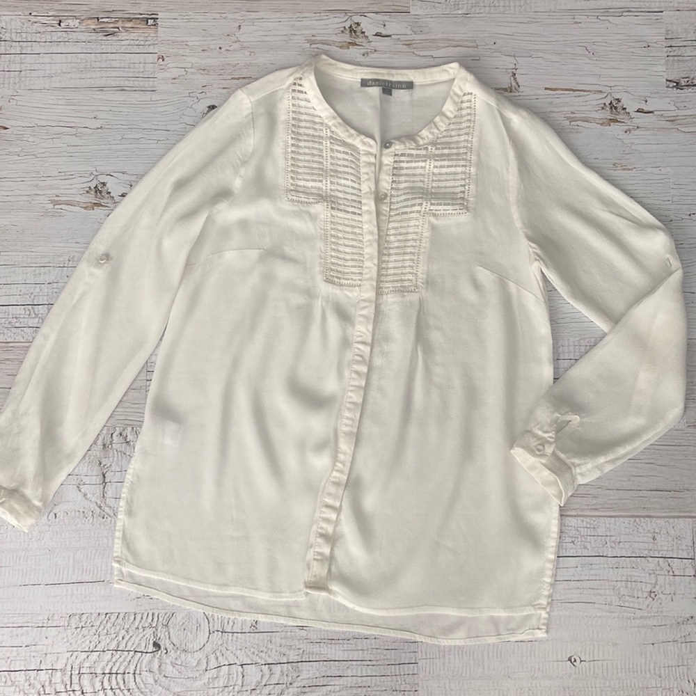 Daniel Rainn Button Down Blouse